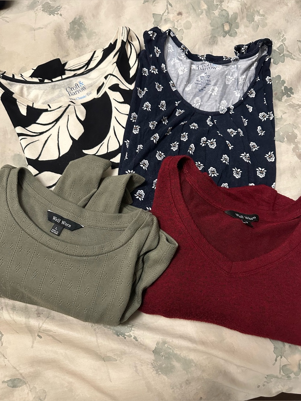 2 Croft and Barrow, 2 brand name: Well Worn Womens, 3 medium, one large